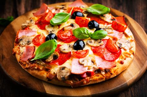 Italian Pizza 4k Ultra Fond Décran Hd Arrière Plan 3840x2559 Id