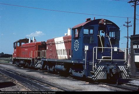 Trra 1207 And 1212 Railroad Photography Railroad Pictures Train