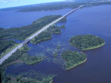 The following 13 files are in this category, out of 13 total. Pont de l'Île-aux-tourtes, Montréal, Canada - a photo on ...