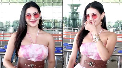 Amyra Dastur Looks Super H0t While She Clicked At Airport YouTube