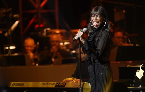 Singer Natalie Cole Dies At 65 Our Beloved Mother And Sister Will Be