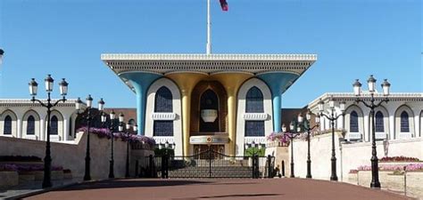 هذه الصفحة حول المرادفات هي عبارة عن جميع المترادفات الممكنة ، والمعادلة ، والمعنى نفسه ، والكلمات المشابهة للمصطلح جريان الباطنة. كم عدد ولايات محافظة شمال الباطنة - المجنون