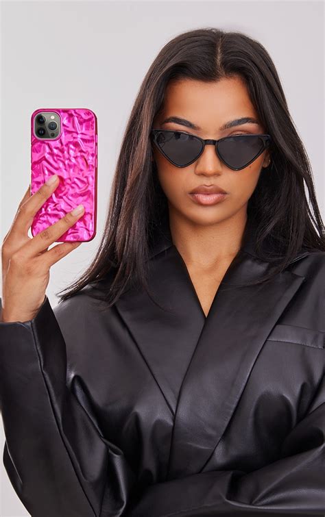 Hot Pink Shiny Molten Iphone 14 Case Prettylittlething Usa