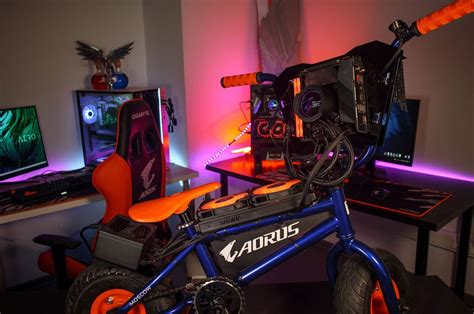 Meet The Worlds First Gaming Bike With Powerful Pc Hardware Courtesy