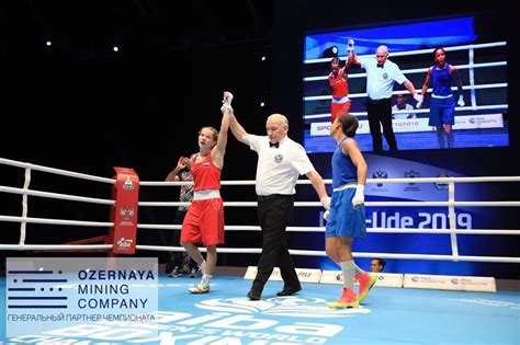 Época em que os competidores. Mundial de Boxe Feminino - Dia 6: Grazieli Jesus de Sousa ...