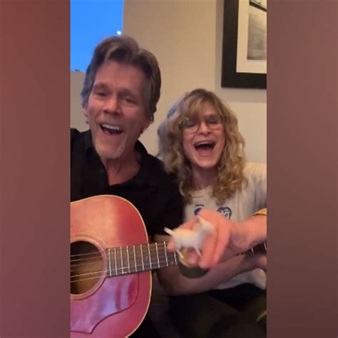 Kevin Bacon And Kyra Sedgwick Cover Miley Cyrus Song Flowers Abc News
