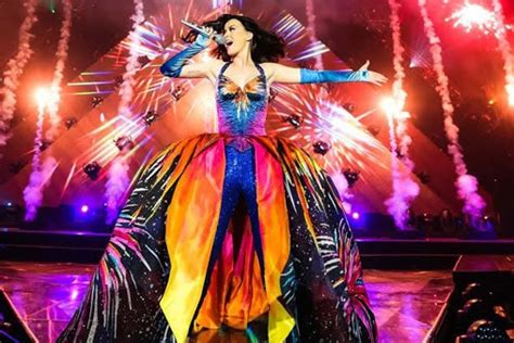 Katy Perry S 135 Million Dollars Tops Taylor Swift As Highest Music Earner Abs Cbn News