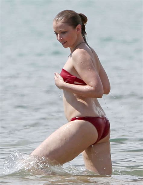 Elisabeth Harnois Wearing Bikini On The Beach In Miami Gotceleb