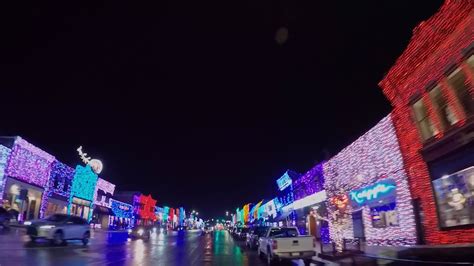 Christmas Lights Illuminate Downtown Rochester Michigan Youtube