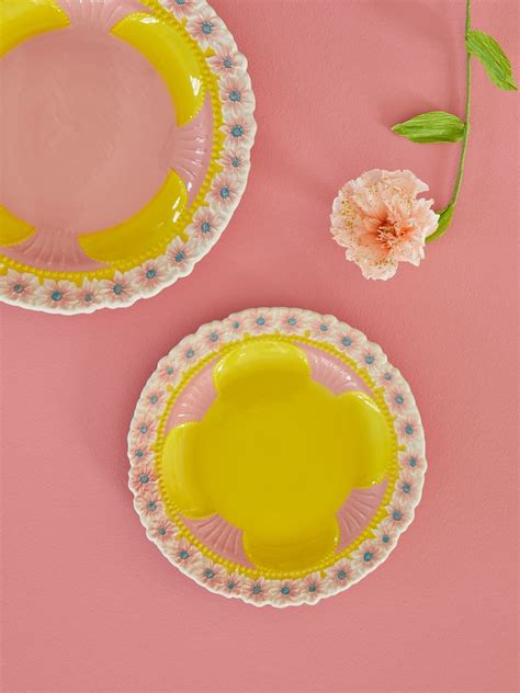 Pink Flowers Ceramic Plate ⋆ תמרינדי Tamarindi חנות לייף סטייל