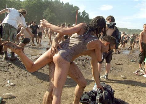 Woodstock Girls Nude Mega Porn Pics