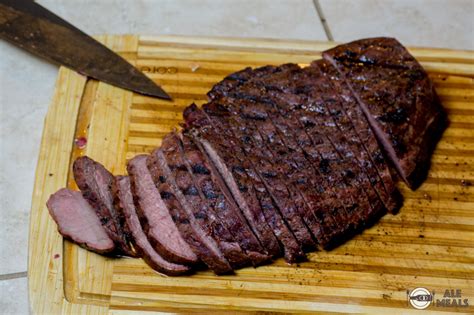 Dredge the meat in the cornstarch, and pat the cornstarch into the beef. Pin on Smoker recipes