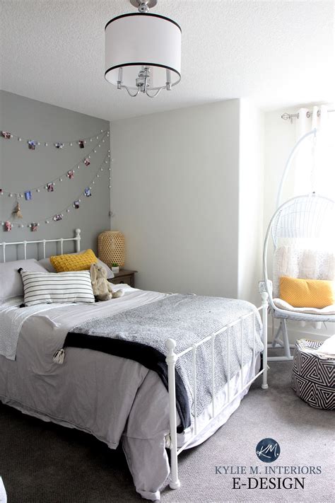 Bean notes this hue is warm without feeling yellow or tan, while marom says it has a pinch of cream. to buy: Benjamin Moore White Dove, Platinum Gray feature wall ...