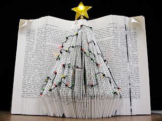 How to put cookbooks on the wall? 17 DIY Instructions and Ideas to Make a Christmas Tree ...