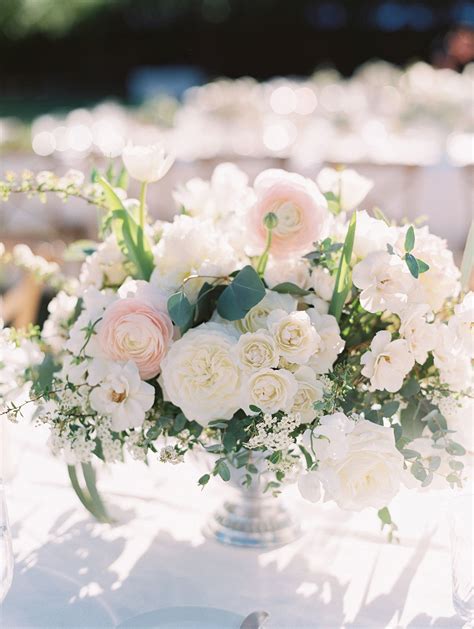 32 classic wedding centerpieces we love flower centerpieces wedding spring wedding
