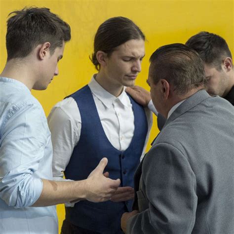 Szégyen és szemérmetlenség egy olyan gyülekezet összeállása, amelynek egyetlen célja egy sikeres miniszterelnök és kormány kikényszerítése a hatalomból, ahogy ez magyarországon történik. Zsúrpubi - „Orbán Gáspárnak éppen olyan frusztrációkkal ...