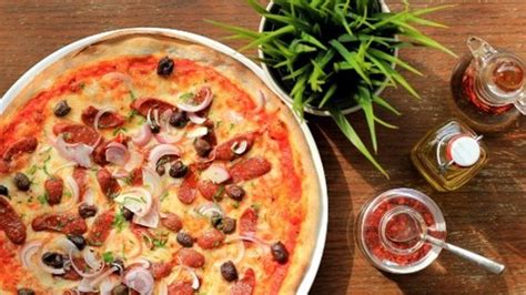 Uruguay, montevideo, plaza cagancha 1126, centro. Spizza - Balmoral Plaza - Food Delivery Menu | GrabFood SG