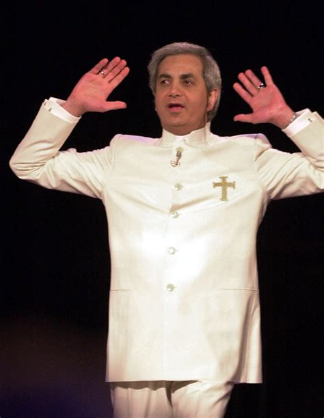 TV evangelists Benny Hinn, Paula White deny tabloid report of affair