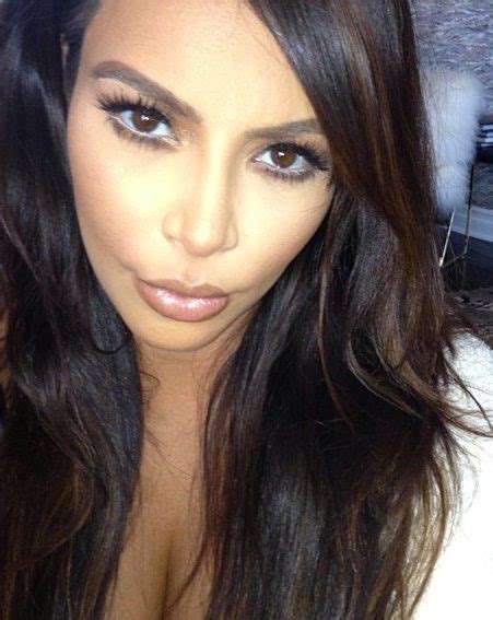 Kim Kardashian Provides Cleavage Close Up With Instagram Selfie Ok