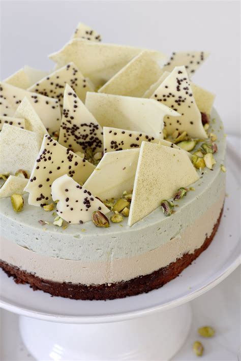 Topped with morello cherry preserves, this is a stunning torte that is deceptively simple to make! Pistachio Mousse Cake with Coffee and Chocolate Brownies ...