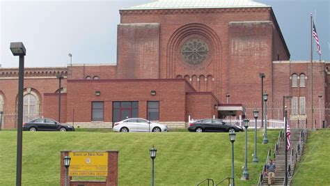 3 fights reported in one hour at Elmira prison; CO suffers broken leg