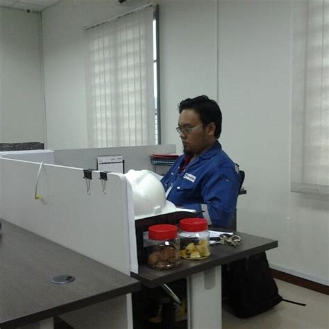 The geometrical design of roads, highways and bridges. HHA ASSOCIATES SDN BHD Telok Kalong Yard