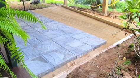 Installing Patio Pavers Is Not As Tough As You Think Gravel Patio Diy