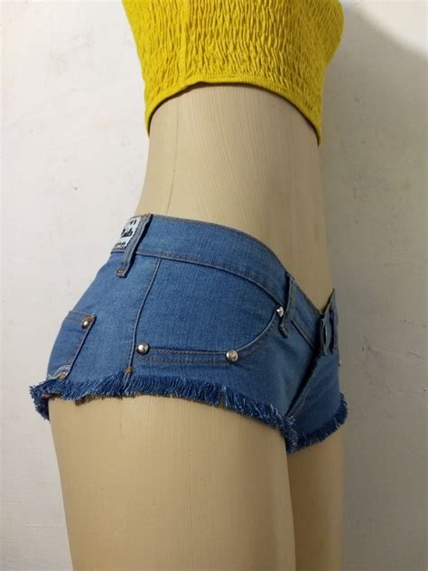 Micro Short Jeans Sexy Renodelado Mini Gostosa Curto Pequeno R 139