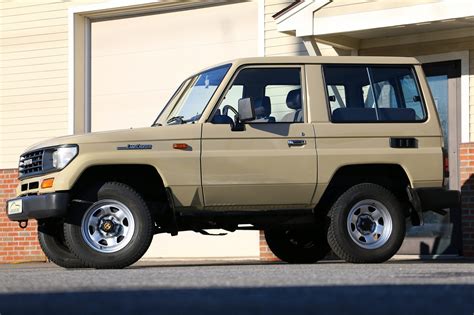 1990 Toyota Land Cruiser From the 70 Series Is a Rare Off-Road Sight in