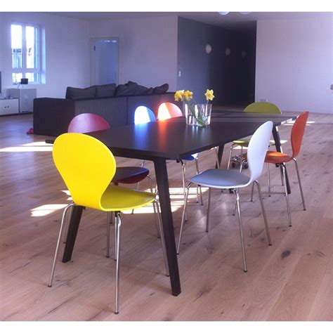 Noch zu 100% in dänemark produziert, gehört der rondo stuhl. Rondo Stuhl gepolstert von Erik Jørgensen | Nordic Urban ...
