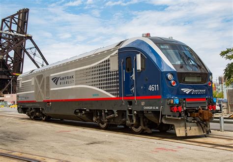 Us Amtrak The Midwest Welcomes The Charger Locomotive Railcolor