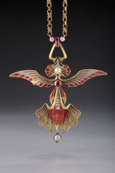 Beautiful Lalique Pendant Vintage Jewelry Art Jewelry