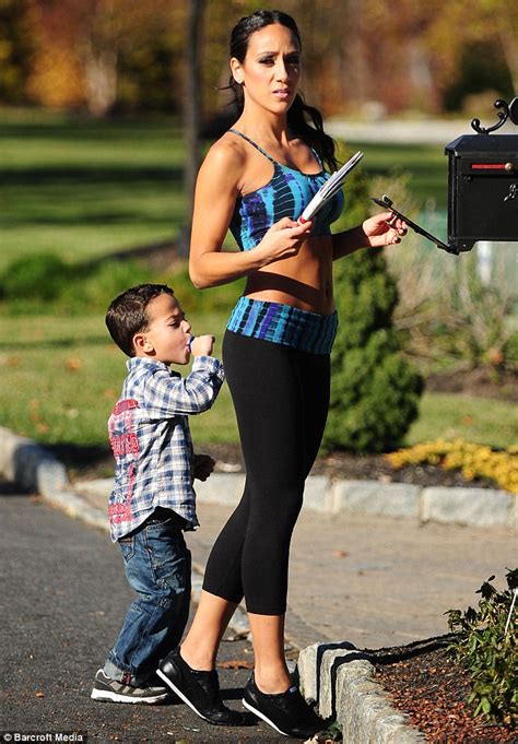 Melissa Gorga Flaunts Her Super Toned Stomach In A Crop Top And