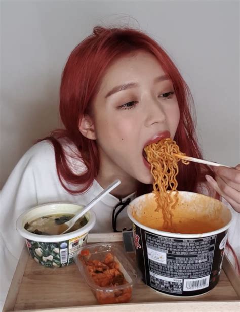 Oh My Girl Yoo Shiah And Food Image On Favim Com