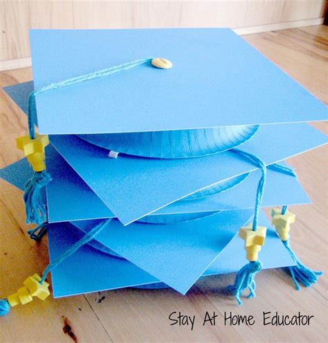 Here i'm sharing two simple and easy new year's eve crafts to do with toddlers and preschoolers. 15 Awesome End of the Year Activities | Preschool ...