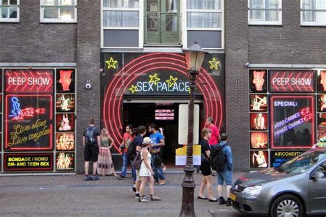 Amsterdam Quartier Rouge Privé Et Visite Gastronomique Getyourguide