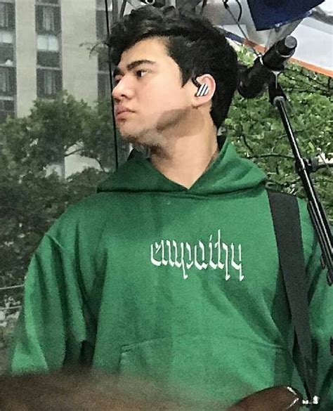 Pinterest Sadlittlebean ☼☾ Calum Hood Calum 5sos Green Hoodie