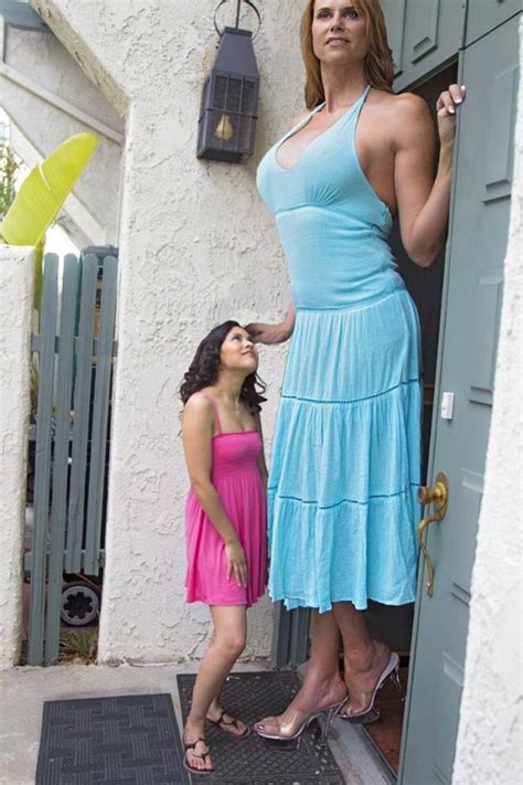 Meet Erika Ervin The Tallest Model In The World Whose Whole Life Has Been A Never Ending