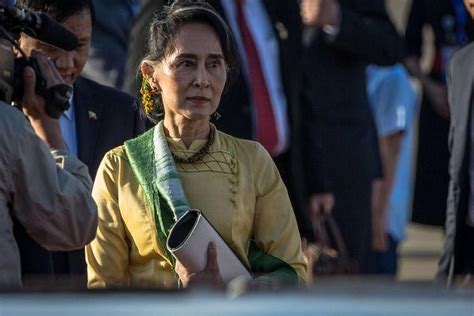 Myanmars Aung San Suu Kyi Seeks To Revive Peace Process With Fresh Talks The Straits Times