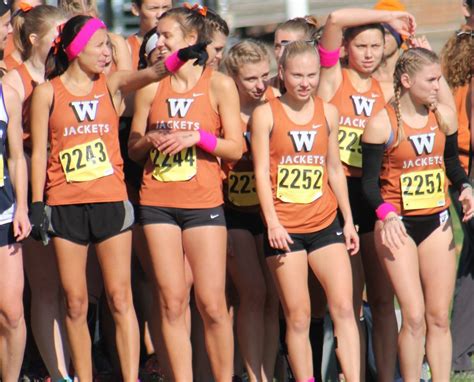 Column Women S Cross Country S Run Of Dominance Far From Over The Yellow Jacket