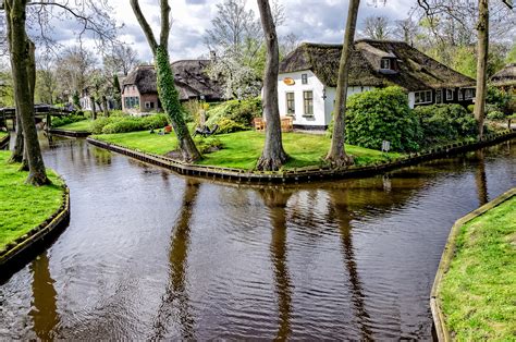 The most obvious thing you can do is to explore the waterways, by boat, cruise or canoe. Giethoorn Holland - Town Made of Canals