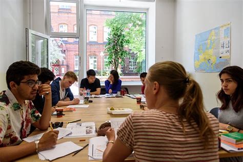 DIE NEUE SCHULE - Sprachschule | Meet'n'learn.de