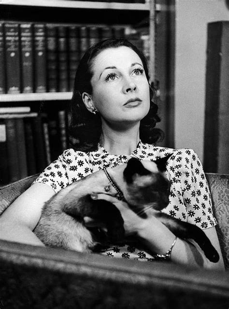 Vivien Leighs Extraordinary Life In Photos Best Vintage Pictures Of