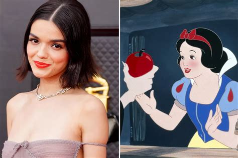 ‘snow White First Look Rachel Zegler As The Iconic Princess In Disney