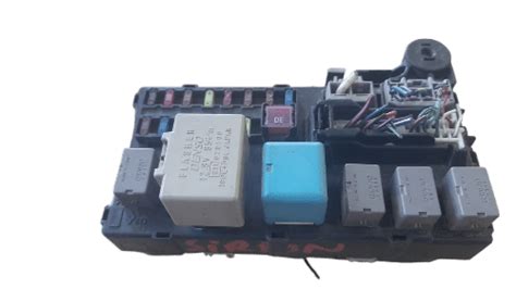 Fuses Fuse Boxes 2006 Daihatsu Sirion 1 3 Fusebox For Sale In