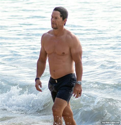 Mark Wahlberg Shirtless Muscle Body And Bulge On A Beach Man Men