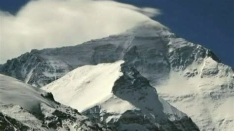 Safety Fears Prompt Change To Everest Climbing Route Bbc News