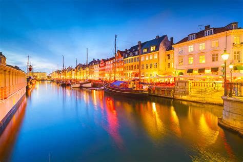The ability to add virtual backgrounds is one of zoom's best features. Weekend Kopenhagen| vliegwinkel.nl