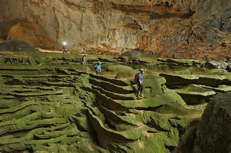 Farmer Discovered The World Strange And Amazing Cave In Vietnam Freeyork