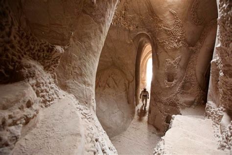 Man Spends 25 Years Hand Digging Beautiful Caves With Unbelievably